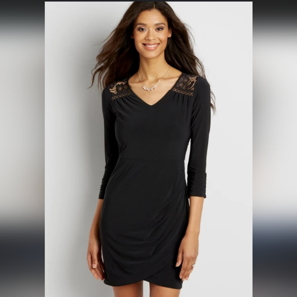 Maurice's dress with lace and tulip hem